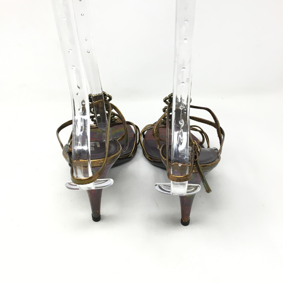 Donated 👠 - Picture 3 of 9